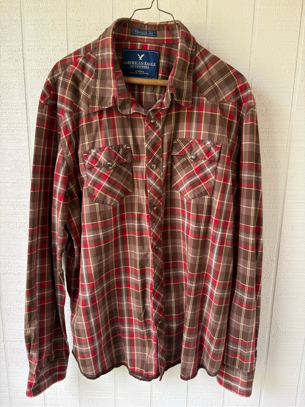 American Eagle Outfitters Red & Brown Plaid Button-Down Shirt